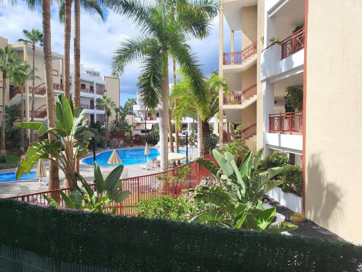 Oasis Palm Mar By Helloapartments Bagian luar foto