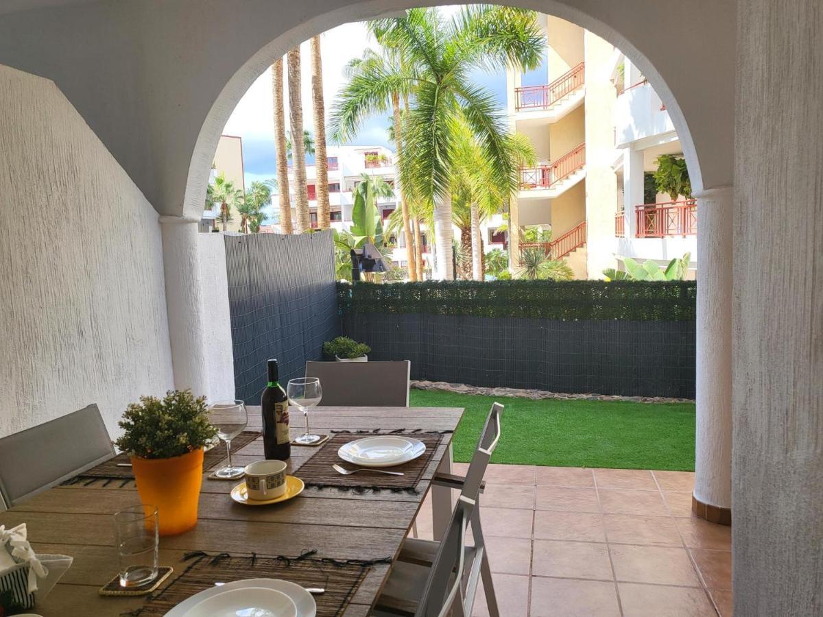 Oasis Palm Mar By Helloapartments Bagian luar foto